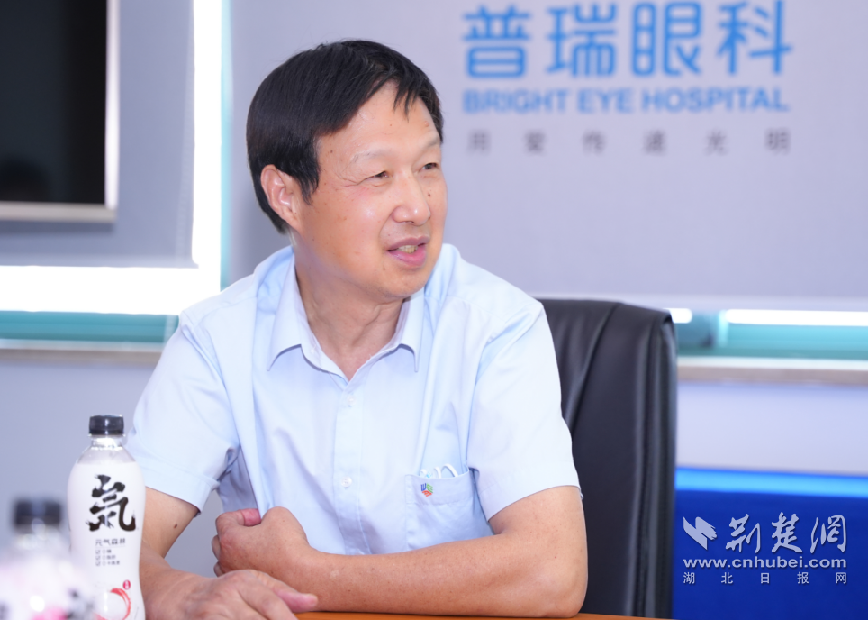“医”心向党、踔厉奋进：武汉普瑞眼科医院举办2022年中国医师节系列活动