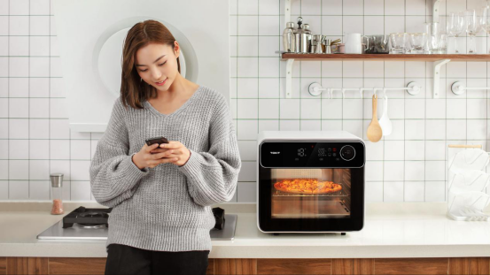 会拍照、能直播、自动生成短视频！TOKIT智能电烤箱上市