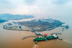 舟山港域跃居中国油气吞吐量第一大港